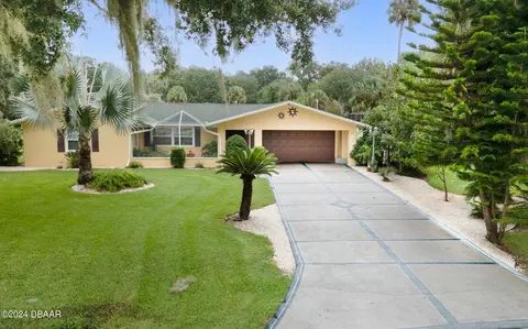 13 Farraday Ln, Palm Coast, FL 32137