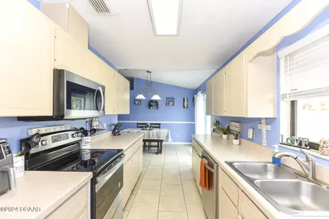 Kitchen - 1323 Willow Oak Dr, Edgewater, FL 32132 photo 4 of 4