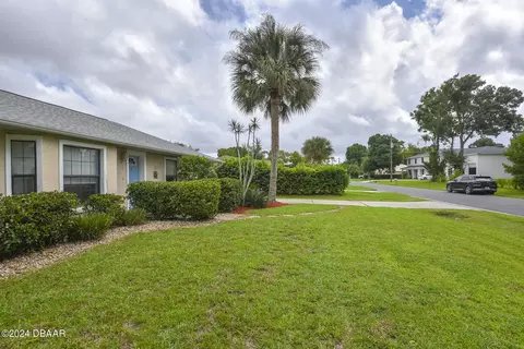 Exterior - 1323 Willow Oak Dr, Edgewater, FL 32132 photo 9 of 9