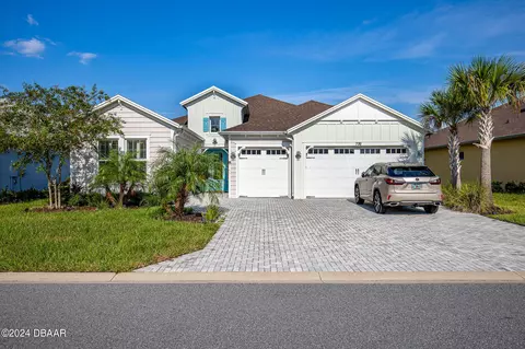 776 Attitude Ave, Daytona Beach, FL 32124