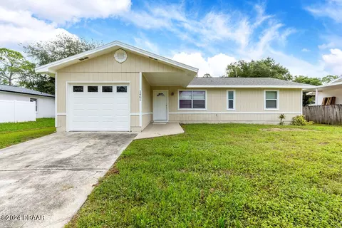 1461 Highridge Ave, Daytona Beach, FL 32124
