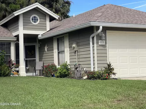 1010 Belleflower Dr, Port Orange, FL 32127