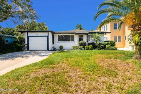 924 Buena Vista Ave, Ormond Beach, FL 32174