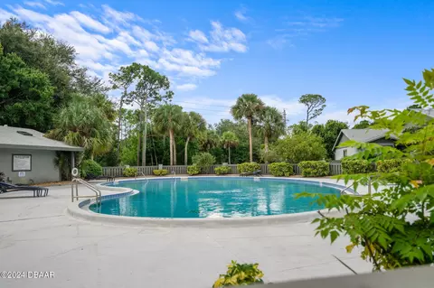 Exterior - 180 Limewood Pl #1, Ormond Beach, FL 32174 photo 5 of 7