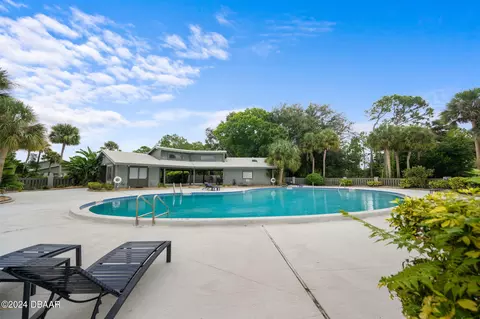 Exterior - 180 Limewood Pl #1, Ormond Beach, FL 32174 photo 6 of 7