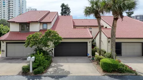 2975 Sea Oats Cir, Daytona Beach, FL 32118