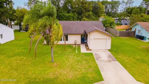 87 Beechwood Ln, Palm Coast, FL 32137