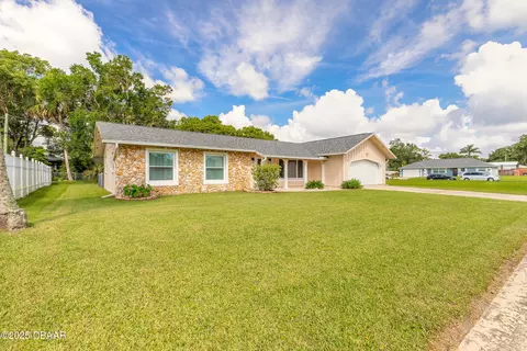211 N Brighton Dr, Port Orange, FL 32127