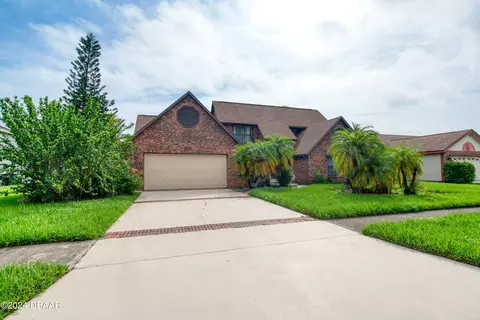 104 Aleatha Dr, Daytona Beach, FL 32114