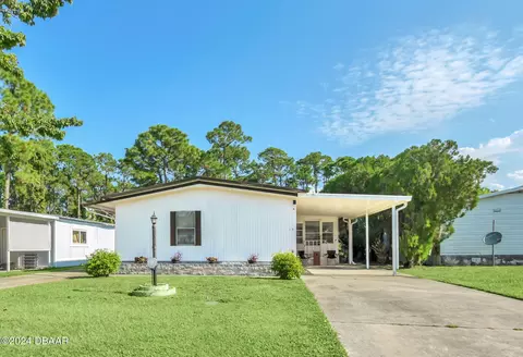 15 Lawrence Ct, Port Orange, FL 32127