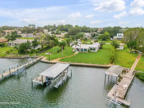 1819 S Riverside Dr, Edgewater, FL 32141
