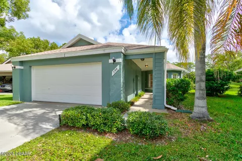 508 Crooked Stick Dr, Daytona Beach, FL 32114