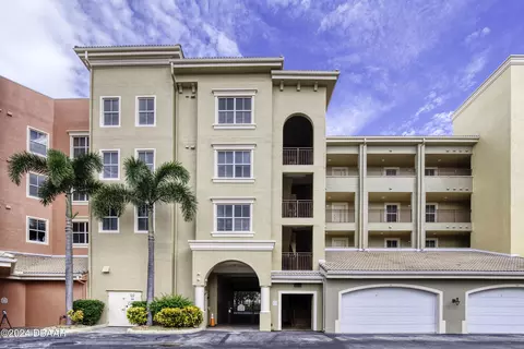424 Luna Bella Ln #222, New Smyrna Beach, FL 32168