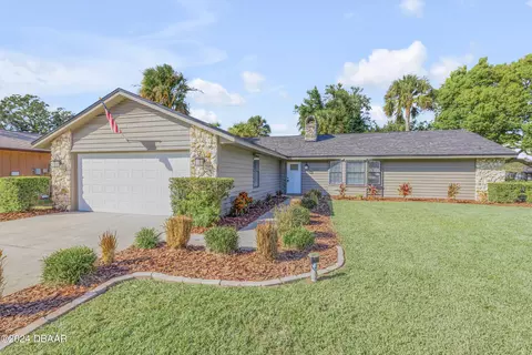 1217 Wayne Ave, New Smyrna Beach, FL 32168