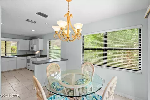 Dining - 25 Ridge Trl, Ormond Beach, FL 32174 photo 1 of 2