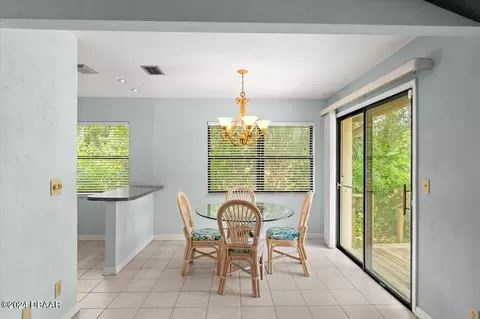 Dining - 25 Ridge Trl, Ormond Beach, FL 32174 photo 2 of 2