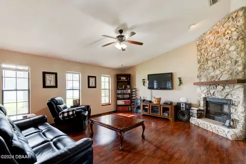 1932 Royal Palm Dr, Edgewater, FL 32141 photo 8