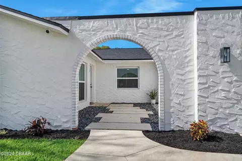 Other - 822 N Beach St, Ormond Beach, FL 32174 photo 3 of 7