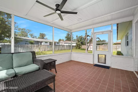 Exterior - 822 N Beach St, Ormond Beach, FL 32174 photo 2 of 2
