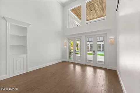 Living - 4 Broad Creek Cir, Ormond Beach, FL 32174 photo 4 of 15