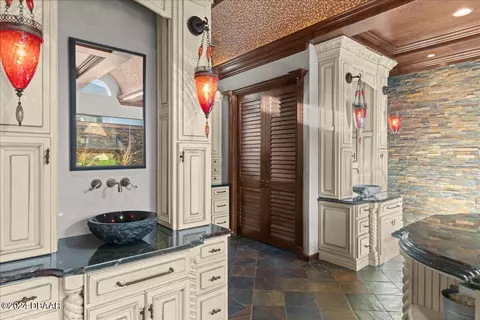 Bath - 4 Broad Creek Cir, Ormond Beach, FL 32174 photo 2 of 24