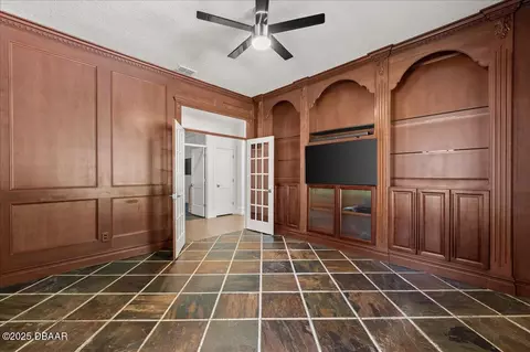Living - 4 Broad Creek Cir, Ormond Beach, FL 32174 photo 9 of 15