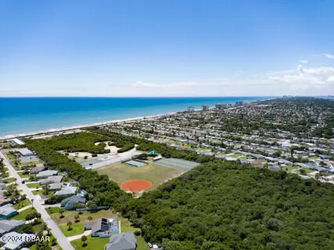 View/Area - 1 Magnolia Cir, Ormond Beach, FL 32176 photo 7 of 10