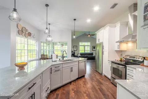 Kitchen - 45 Hunt Master Ct, Ormond Beach, FL 32174 photo 2 of 6