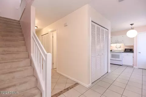 Entry Way - 2 Arborvue Trl, Ormond Beach, FL 32174 photo 1 of 2
