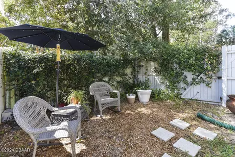 Exterior - 2 Arborvue Trl, Ormond Beach, FL 32174 photo 1 of 7