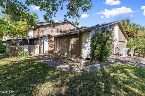 Exterior - 21 Cherokee Trl, Ormond Beach, FL 32174 photo 2 of 4