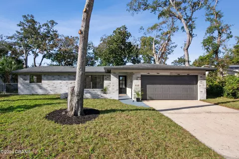 932 Parkwood Dr, Ormond Beach, FL 32174