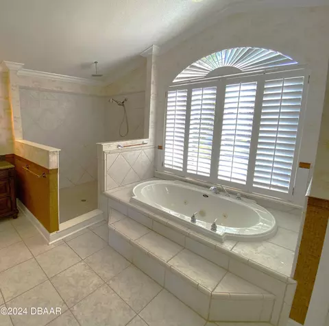 Bath - 3 Tomoka View Dr, Ormond Beach, FL 32174 photo 2 of 4
