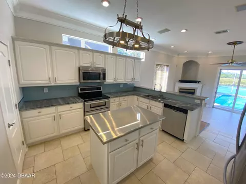 Kitchen - 3 Tomoka View Dr, Ormond Beach, FL 32174 photo 1 of 4