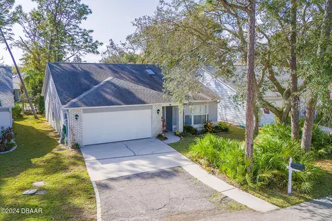 124 Crooked Pine Rd, Port Orange, FL 32128