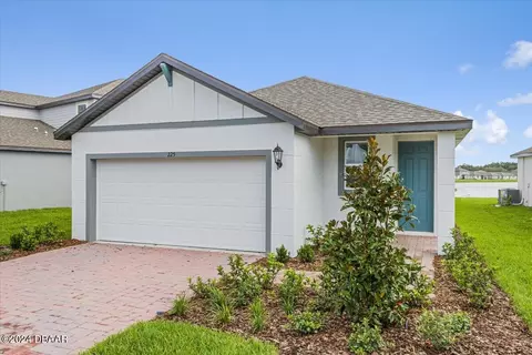 225 Links Terrace Blvd, Daytona Beach, FL 32124