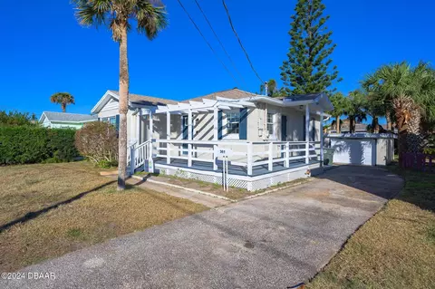 361 Woodland Ave, Daytona Beach, FL 32118