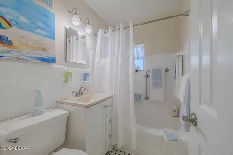 55 Palm Dr, Ormond Beach, FL 32176 photo 8