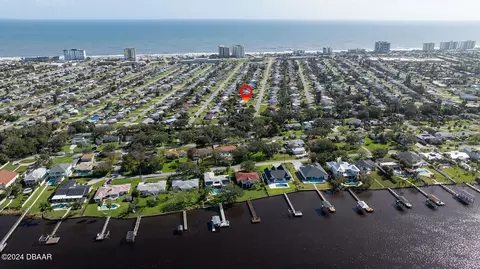55 Palm Dr, Ormond Beach, FL 32176 photo 2