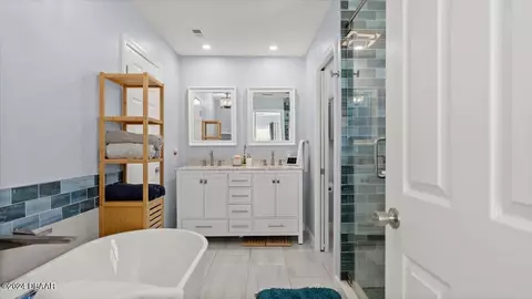 Bath - 92 Ann Rustin Dr, Ormond Beach, FL 32176 photo 7 of 11