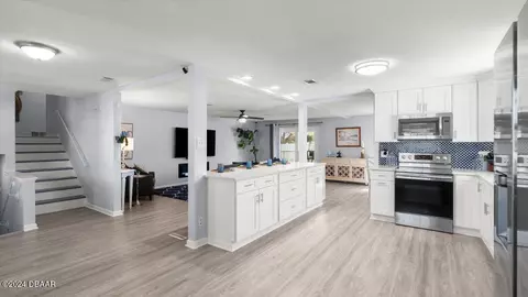 Entry Way - 92 Ann Rustin Dr, Ormond Beach, FL 32176 photo 1 of 4