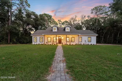 4549 Audubon Ave, De Leon Springs, FL 32130