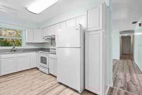 Kitchen - 605 Orchard Ave, Ormond Beach, FL 32174 photo 1 of 5