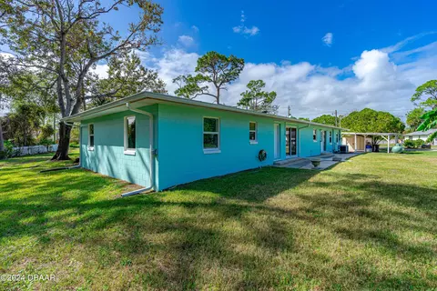 Exterior - 605 Orchard Ave, Ormond Beach, FL 32174 photo 5 of 12