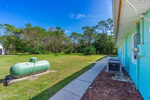 Exterior - 605 Orchard Ave, Ormond Beach, FL 32174 photo 10 of 12
