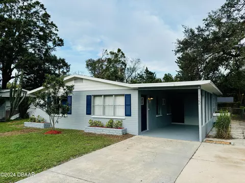 122 Azalea Dr, Daytona Beach, FL 32117