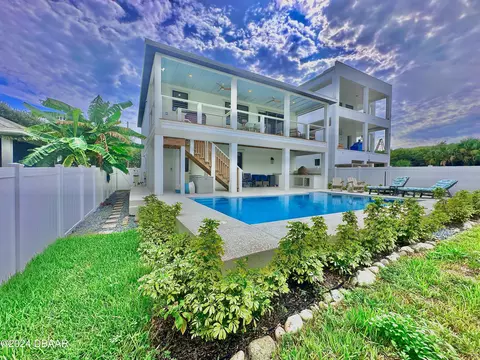1244 S Daytona Ave, Flagler Beach, FL 32136