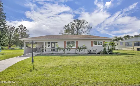 11 Poinsettia Dr, Debary, FL 32713
