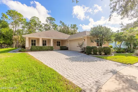 307 Leoni St, New Smyrna Beach, FL 32168