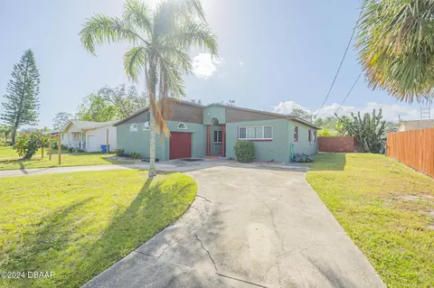 1126 Granada Ave, Daytona Beach, FL 32117